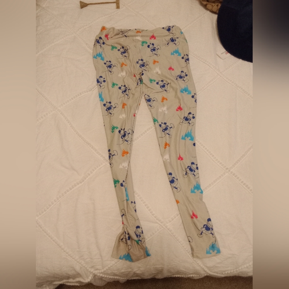 Disney leggings Size M